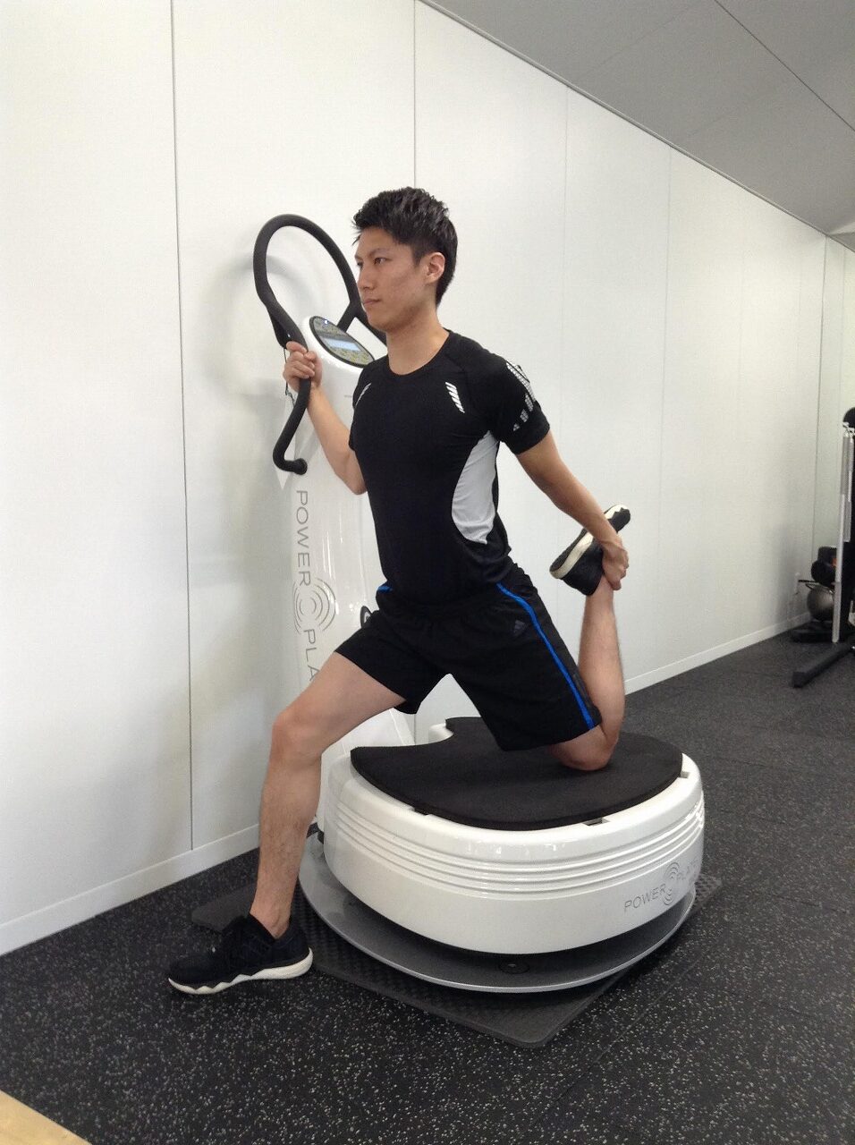 マシン紹介／PowerPlate Pro5 - メディカルフィットネスM's